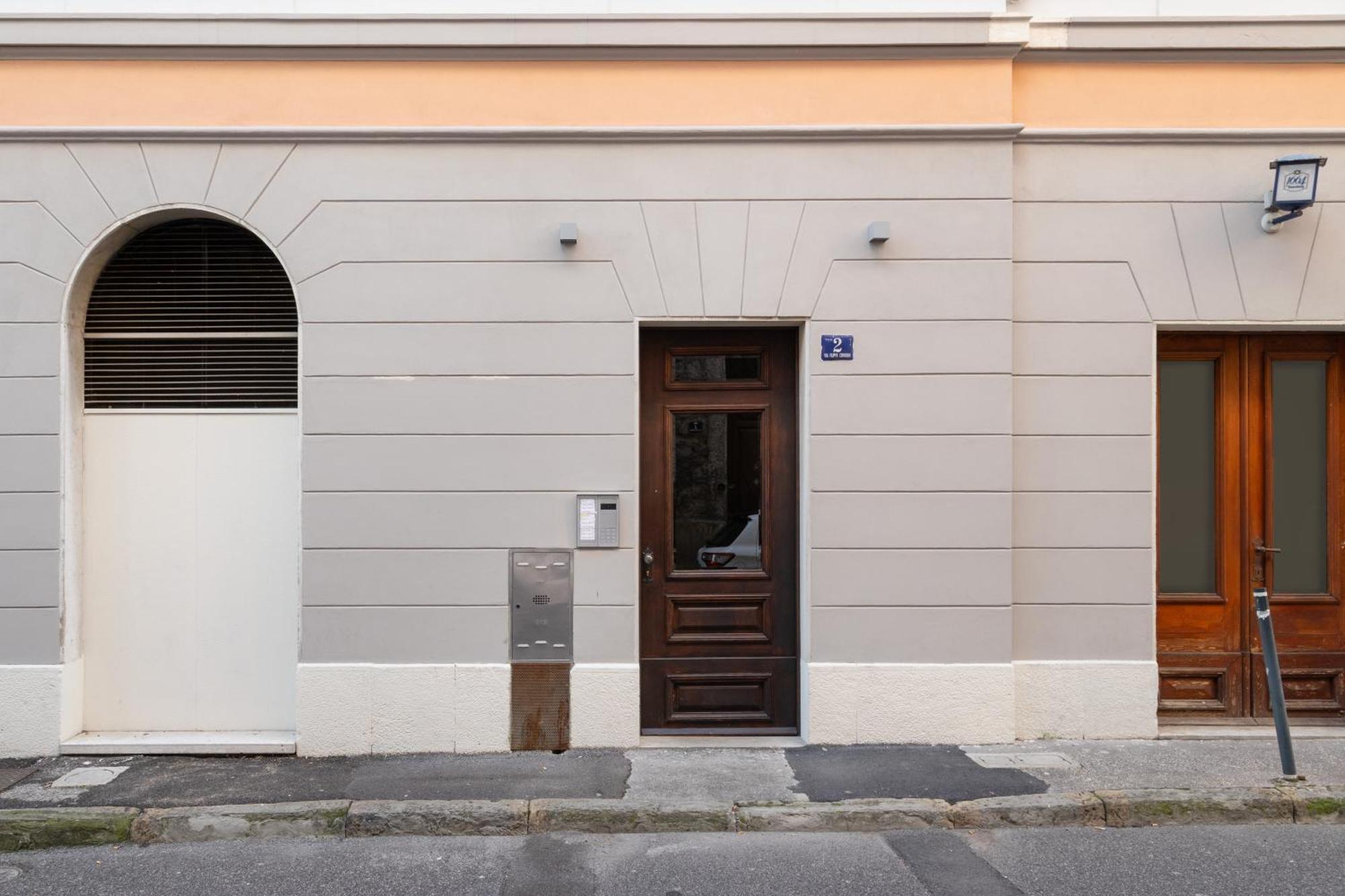 Blake, Attico Centrale Con Parcheggio A Triest Zewnętrze zdjęcie